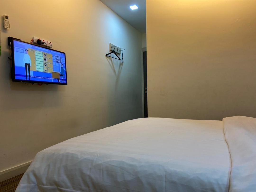 Kosma Business Hotel Куантан Экстерьер фото