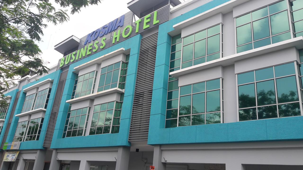 Kosma Business Hotel Куантан Экстерьер фото